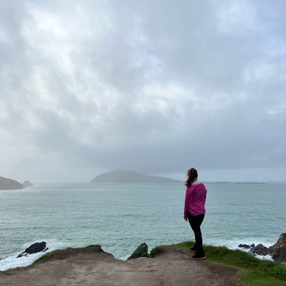 Meet your Posher, Erica 🇬🇧🇮🇪🇺🇸🫶🏻 - Picture 12 of 15